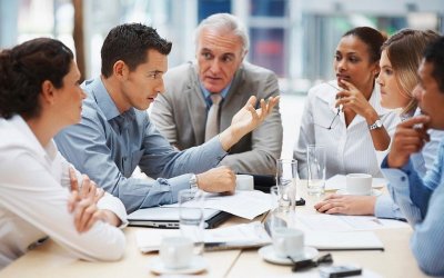 Regels belemmeren de idealistische Jeugdprofessional